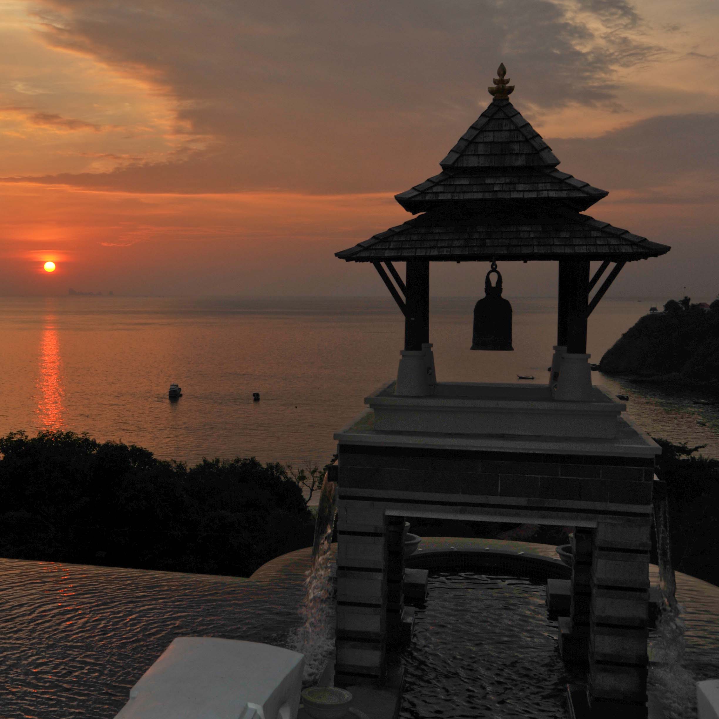Beachfront dining restaurants in Koh Lanta, Thailand